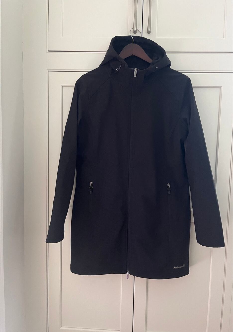 Avalanche Womens Black Long Softshell Jacket Hooded Weather Resistant Coat Sz. L